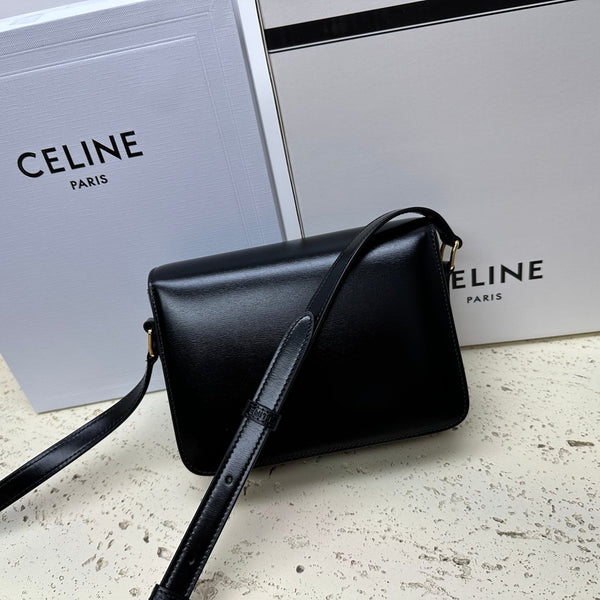 TEEN TRIOMPHE 18 BLACK CLAFSKIN GOLD HARDWARE
