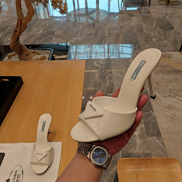 Prada 26S Open-Toe Mules 100mm in Ivory White Patent Calfskin with Logo