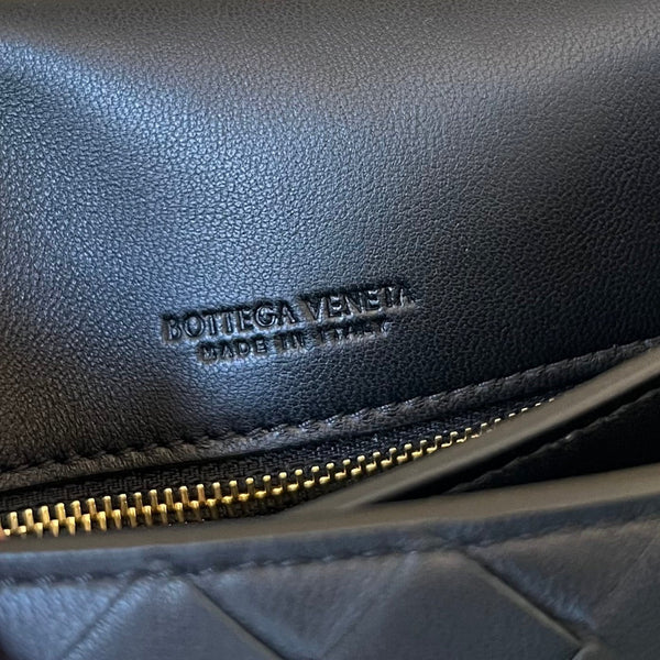 BV Mini Crossbody Bag 19cm Black Calfskin Ghw