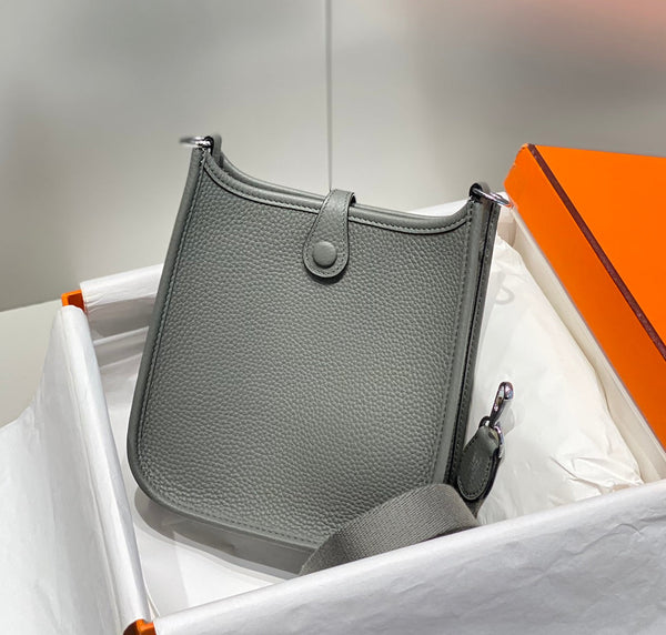Mini Evelyne 18cm Smoke Grey Togo Silver Hardware