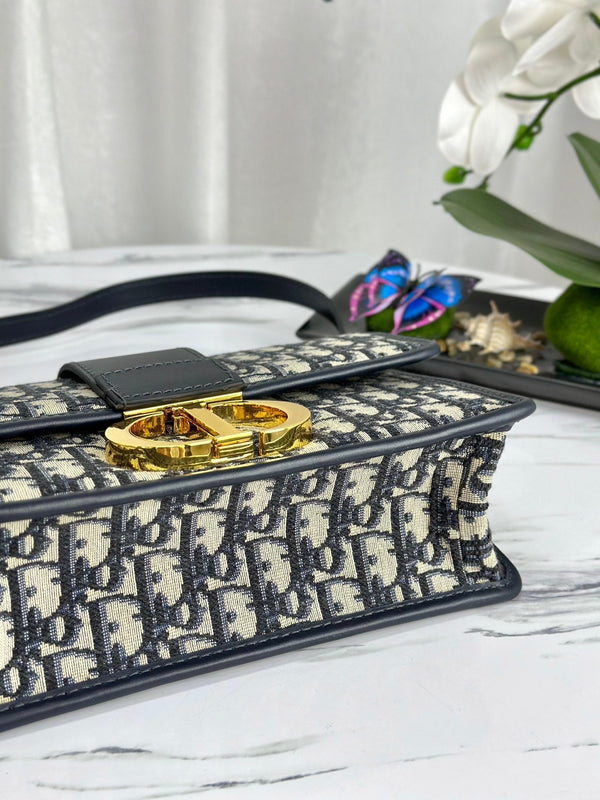 MONTAIGNE 25 BAG IN BLUE OBLIQUE JACQUARD