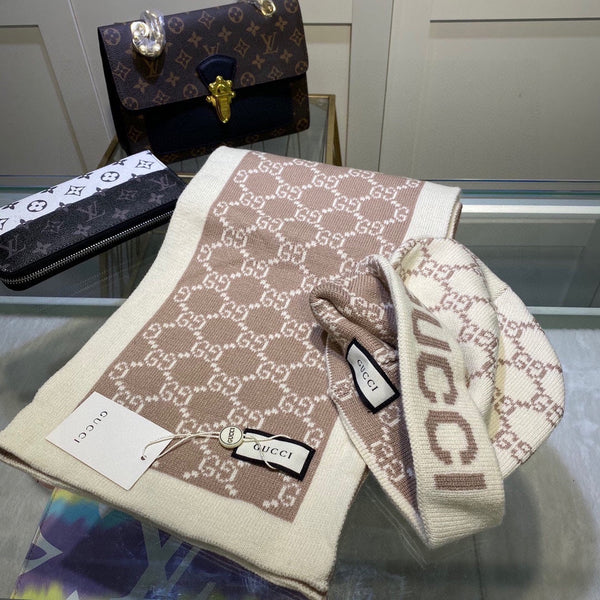 SET CLASSIC SCARF AND HAT IN CAMEL BROWN MONOGRAM CASHMERE 200521
