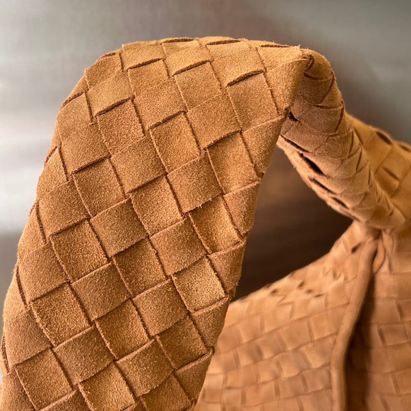 LARGE HOP 54 IN RUSSET BROWN LAMBSKIN