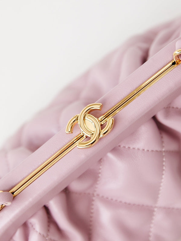 24a clutch 24cm light pink lambskin gold hardware