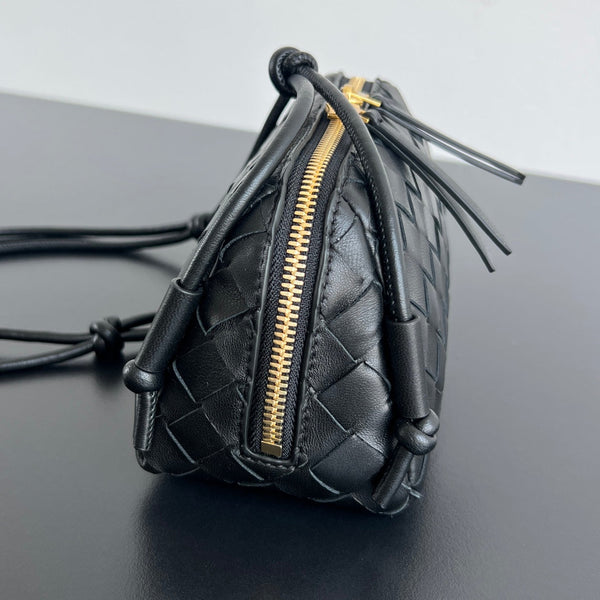 BV Concert Pouch 18.5cm Black Lambskin
