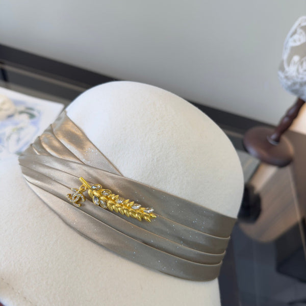 CC Felt Hat With Brooch 477662