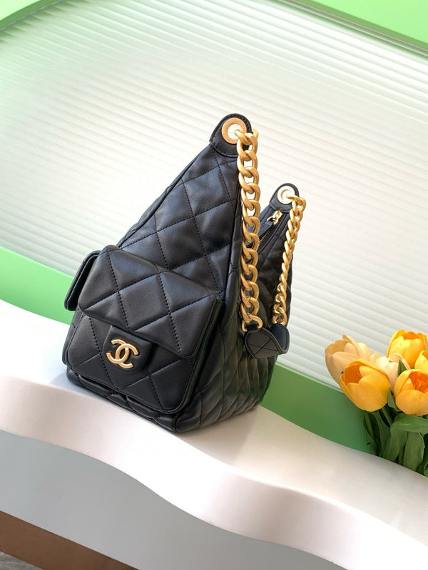MAXI HOBO BAG 27 IN BLACK LAMBSKIN GOLD HARDWARE