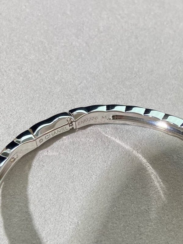 CHANEL COCO CRUSH BRACELET