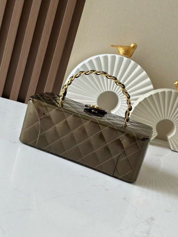 CC Vanity Vintage Bag 22cm Olive Green Patent Leather