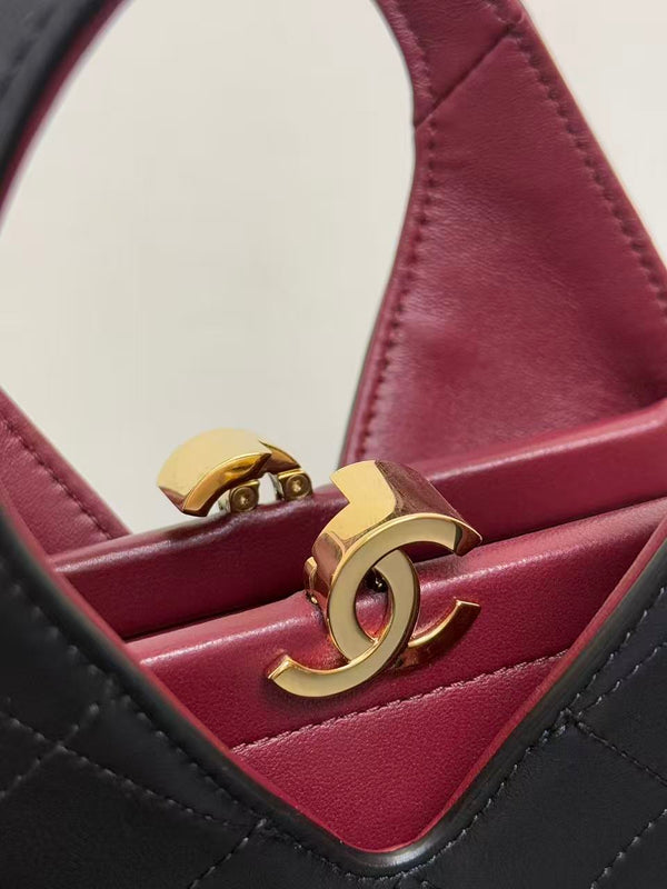 CC 2026 Shopping Bag Black Calfskin