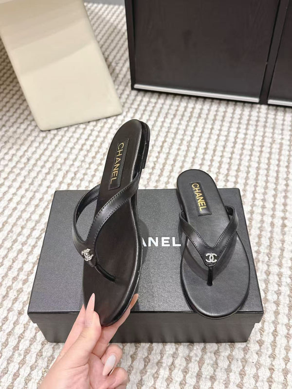 CC Crystal Logo Thong Sandal Black Leather