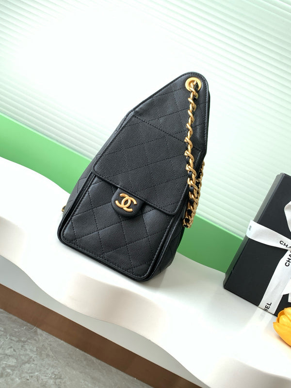 CC 25C Hobo Bag 30cm Black Grained Calfskin