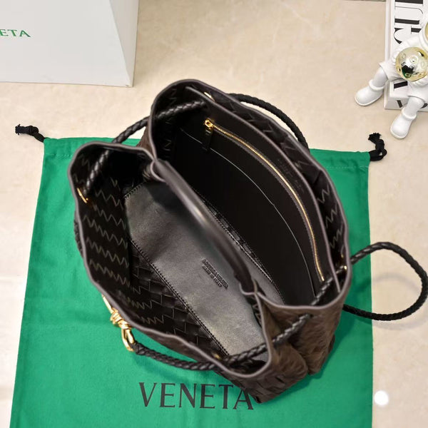BV medium andiamo 32 dark brown suede