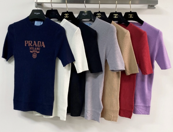 Prada Seven-Color Short-Sleeve T-Shirt with Logo in Wool