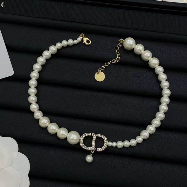 CD 30 Montaigne Necklace Crystal & Resin Pearl