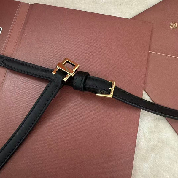 EXTRA POCKET L19 IN BLACK OSTRICH WITH GOLD HARDWARE