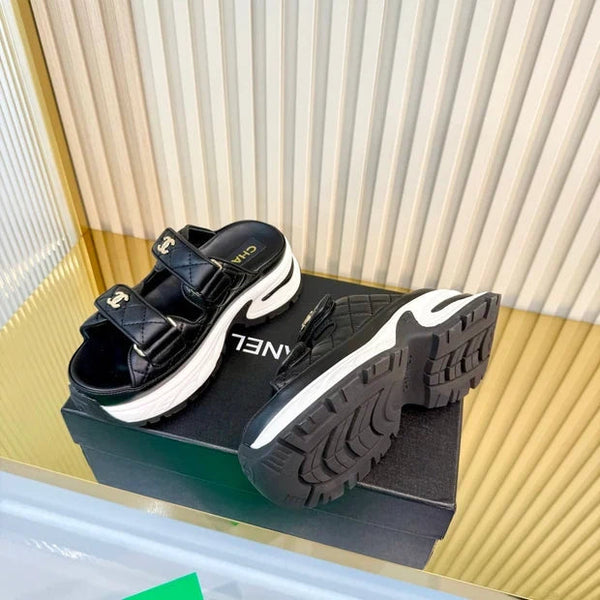 CC 2026 Platform Sandals Calfskin 927909