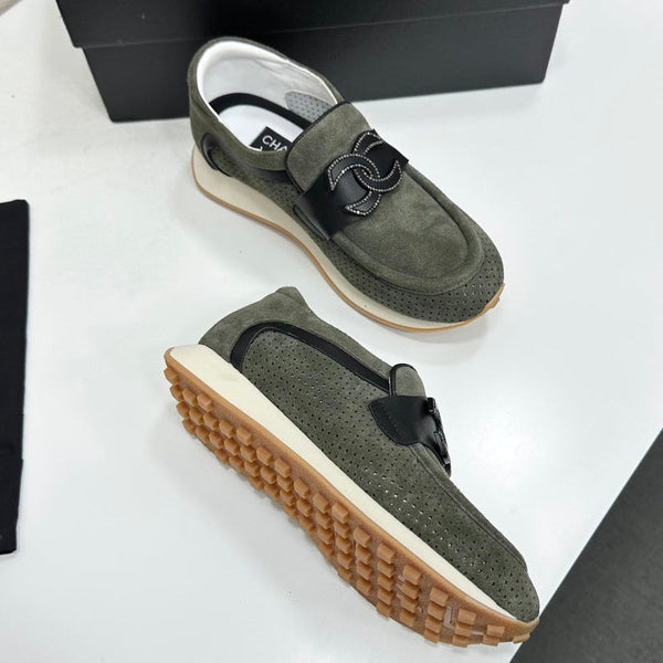 CC 2026 Panda Sneakers Suede Cowhide 926338