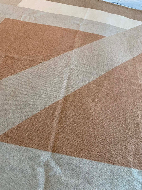 HM Drapeau Blanket Naturel and Grege Wool Cashmere