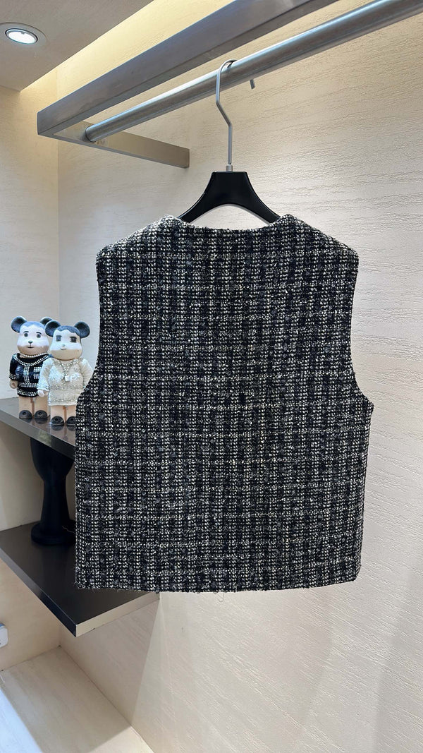 CC Vest Jacket Brooch Detail Black White Tweed 415577