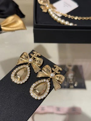 CC Gold Bow Pearl Letter Carved Double C Teardrop Crystal Earrings