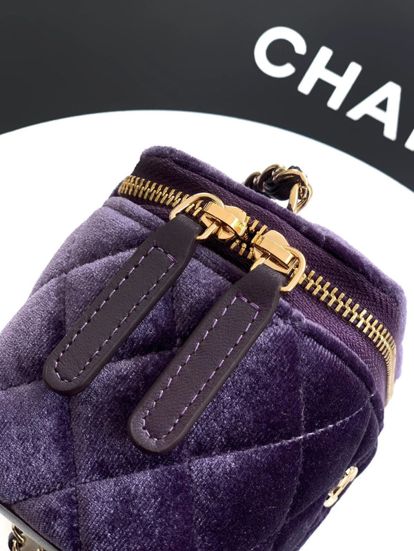 CC 2026 Vanity Case 11cm Velvet