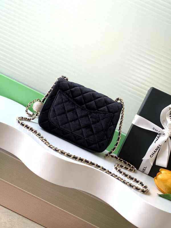 CC 2026 Pearl Crush Mini Square Flap 18cm Velvet Leather