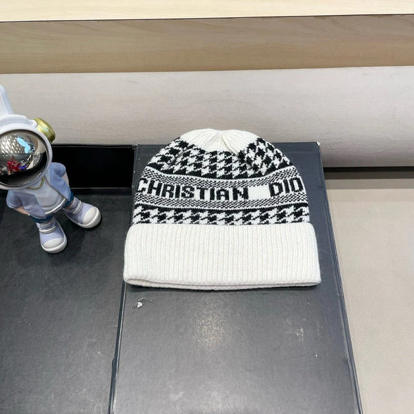 CD Knitted Hat 436950