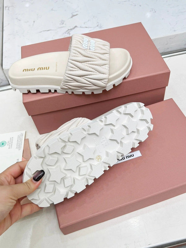 Miu 2026 Embroidered Slipper Sheepskin 935601