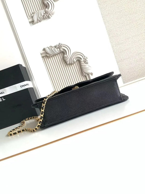 CC 2026 Flap Bag 24cm Pebbled Calfskin