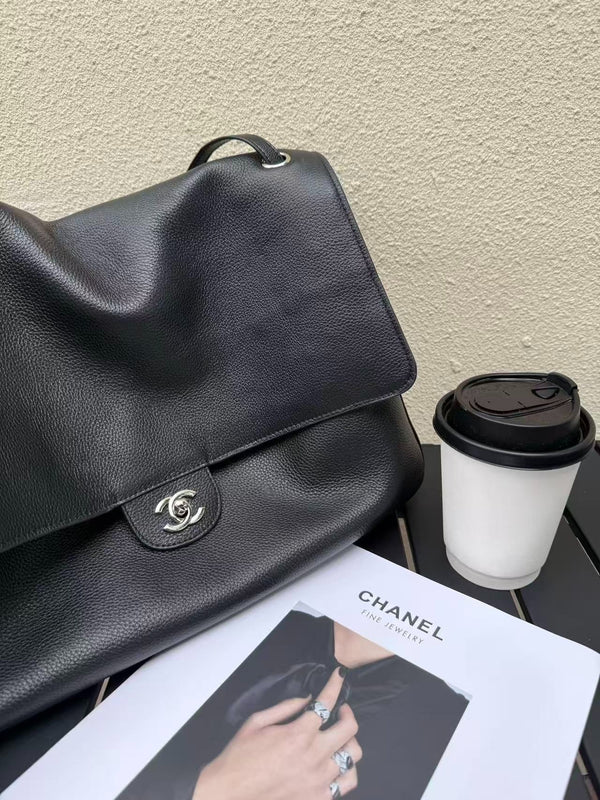 Chanel 2026 Maxi Flap Bag 38.5cm Black Calfskin