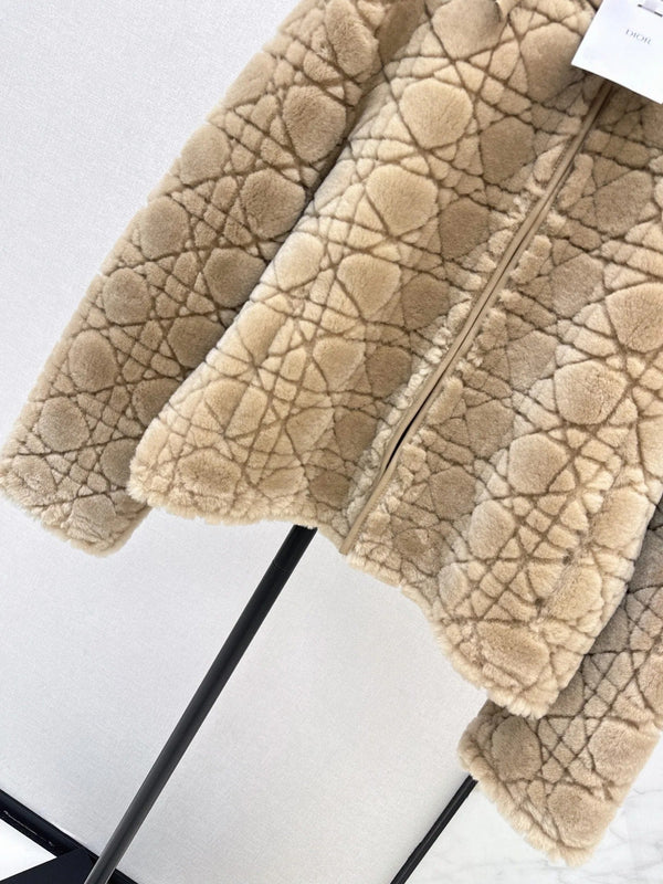 CD 2026 Cannage Pattern Fur Coat 787415