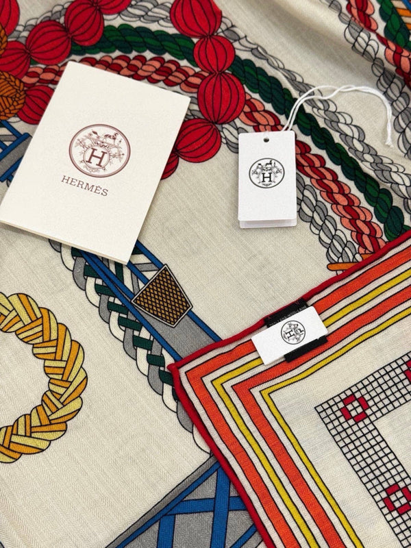 HM 26s Printed Square Scarf 135 In Cashmere And Silk 307246