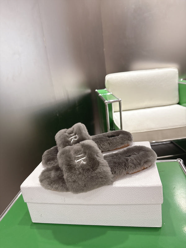 CD 26s Slippers Grey Fur 999417