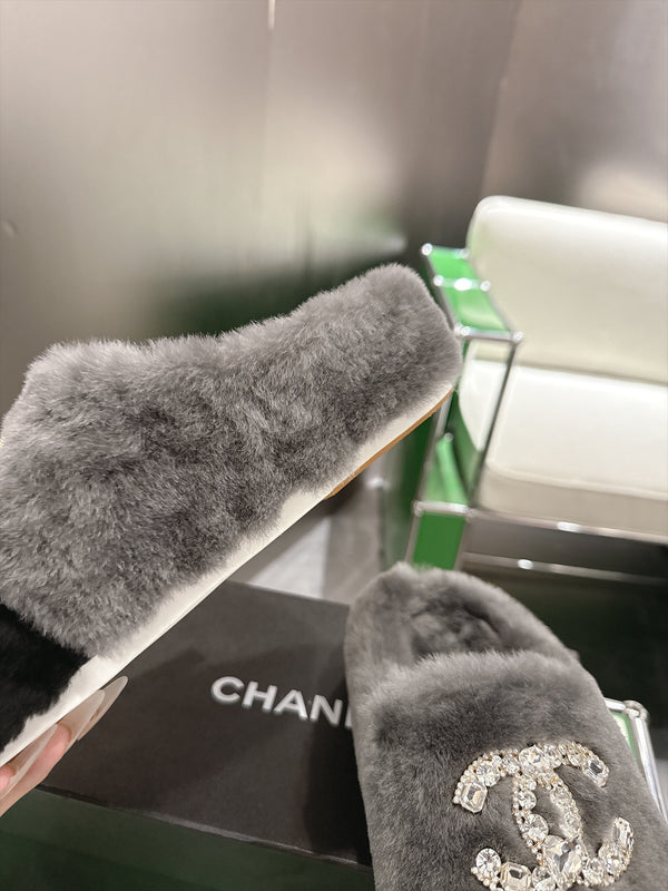 CC 26s Slippers Black Grey Fur 999410