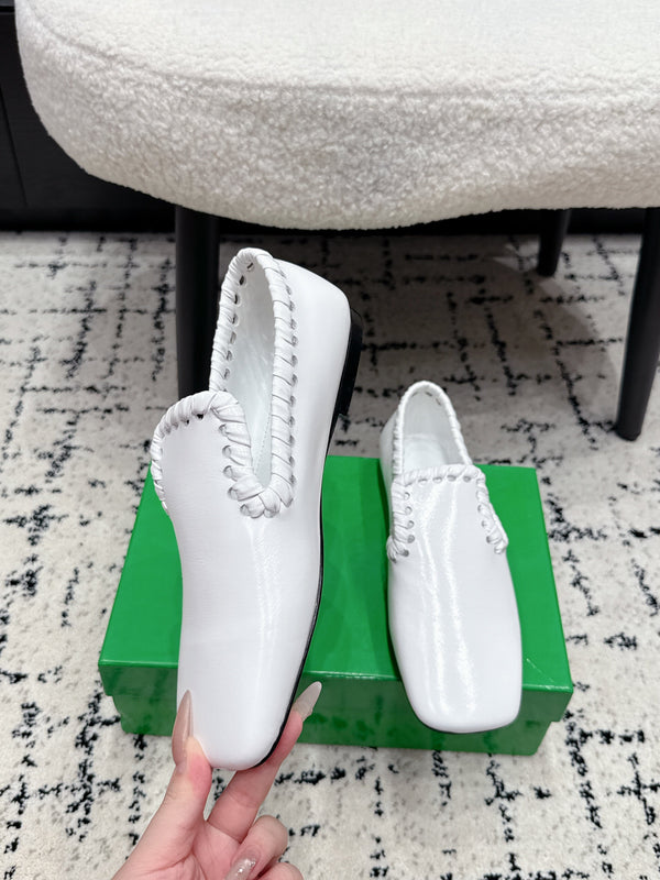 BV Sabato Loafers Flat White Glossy Leather 770000