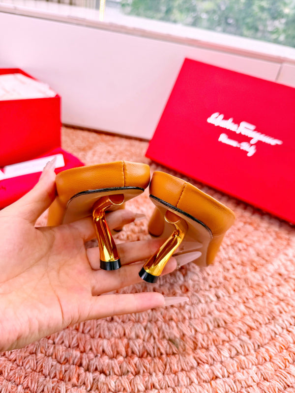 Ferragamo Salvatore Mule Light Brown Sheepskin 760454