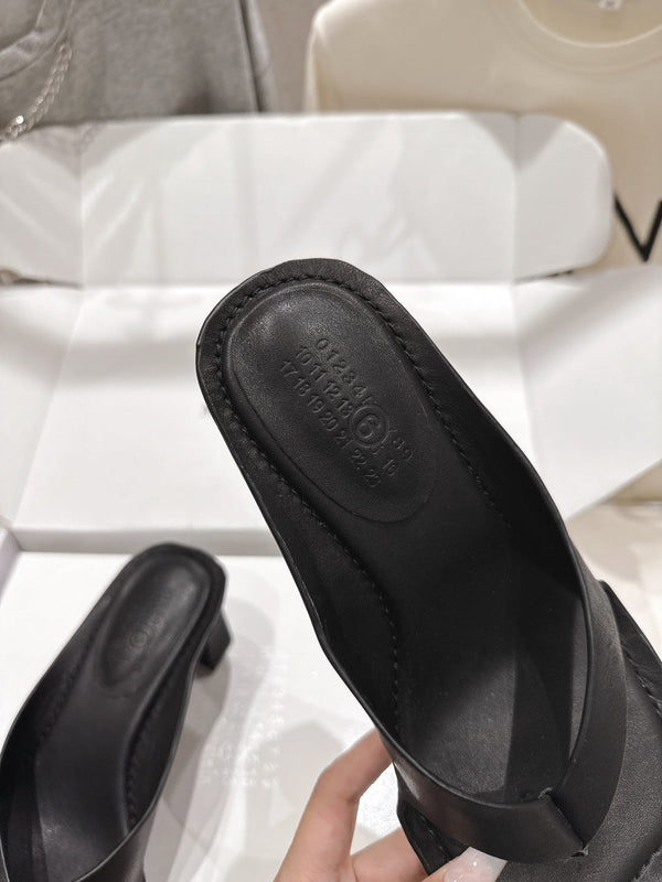 MM High-Heeled Flip-Flops Black Cowhide 896512