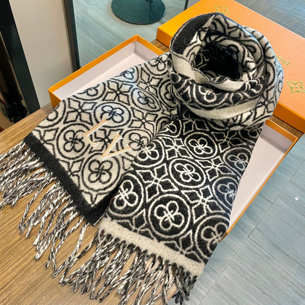 LV 25s Scarf 200cm Black White Woolen 973137