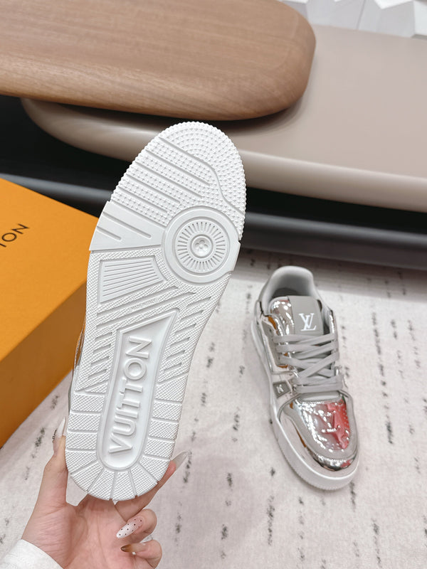 LV 26s Trainer Sliver Cowhide Leather 612839