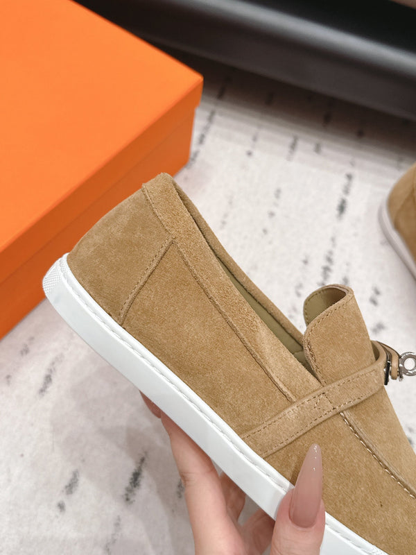 HM 26s Kelly Paris Loafers Light Brown Suede Silver Hardware