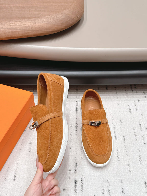 HM 26s Kelly Paris Loafers Camel Suede Silver Hardware