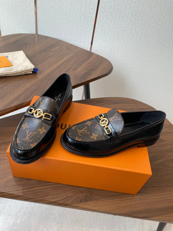 LV Chess Flat Loafer Brown Monogram Canvas & Black Patent Leather 477726