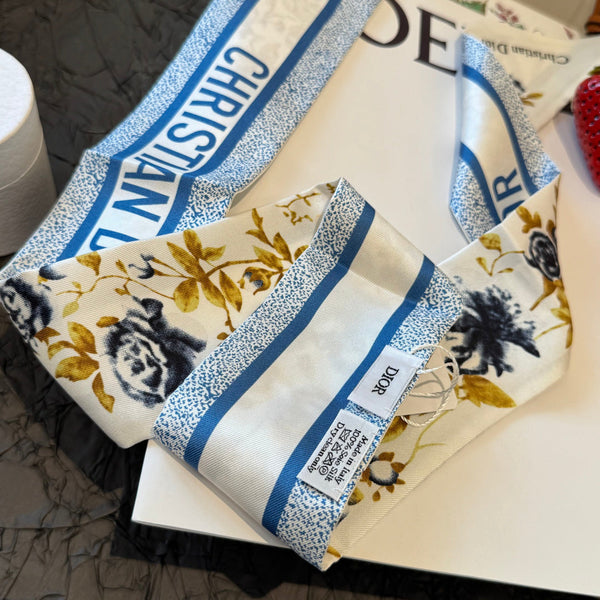 CD 26s Scarf 100cm In Silk 309535