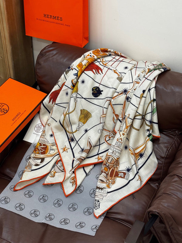 HM Starry Night Chorus Double-Sided Scarf 140cm White Silk Cashmere 143718