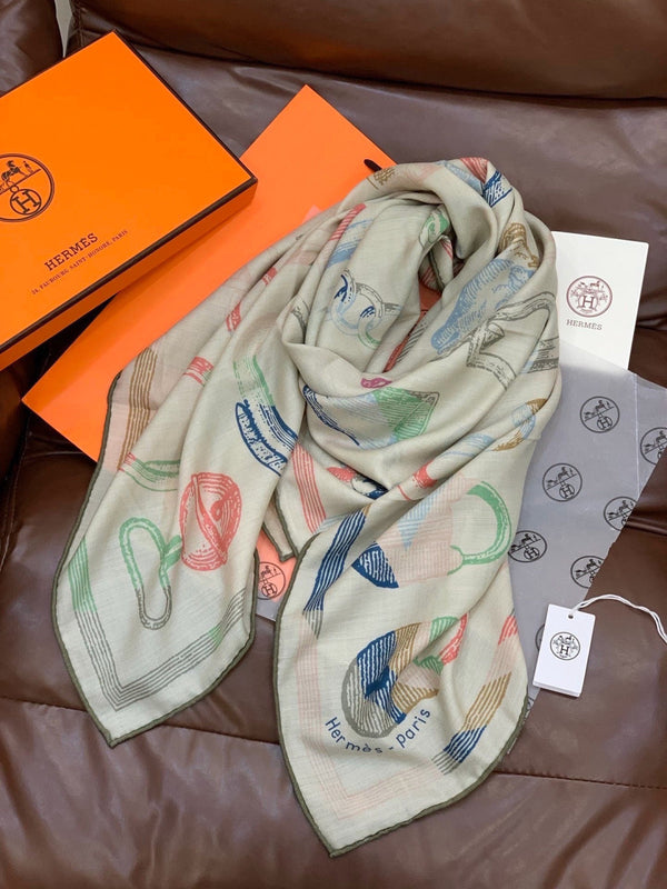 HM 26s Scarf 140 In Cashmere And Silk 303156