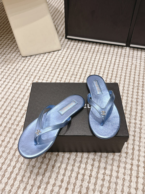 CC 26ss Flip-Flops Dark Blue Metalic Sheepskin 653599