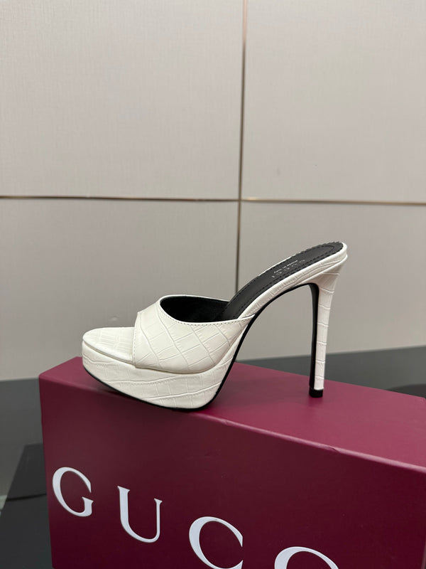 GG 26s Sandal 12cm White Embossed Leather 828214