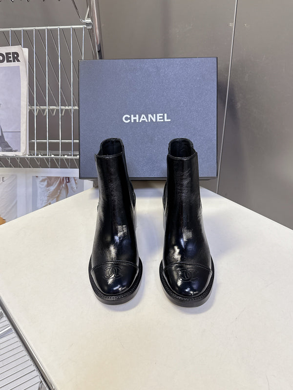 CC 26s Ankle Boots Black Glossy Lambskin 948059