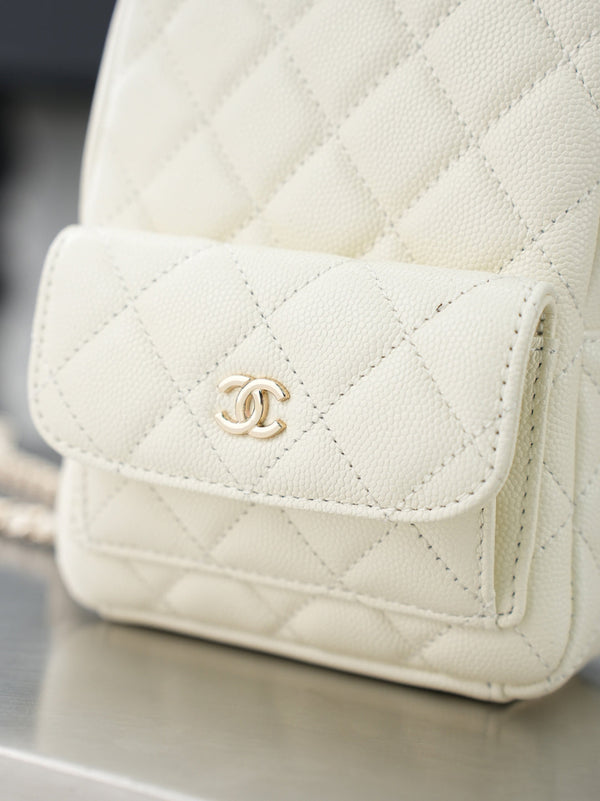 CC 𝑨𝑷𝟑𝟕𝟓𝟑 Mini Backpack White Caviar